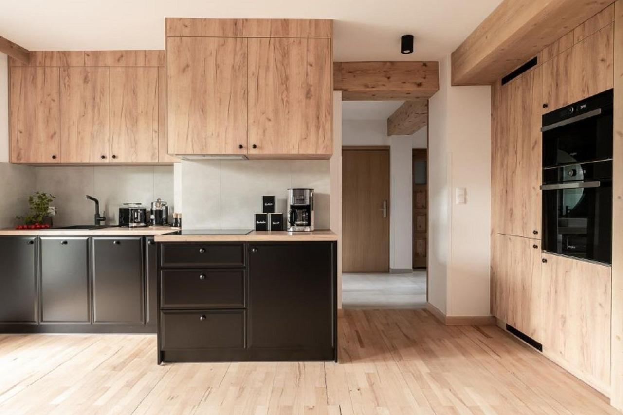 Apart-Center Motola Residence — Photos 1